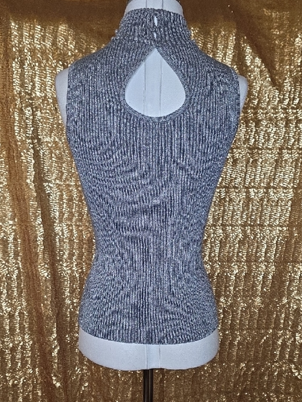 Cache Metallic Ribbed Mock Neck Tank in Silver - Picture 5 of 6